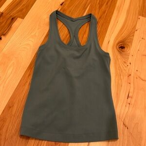 Lulu lemon tank top size 2